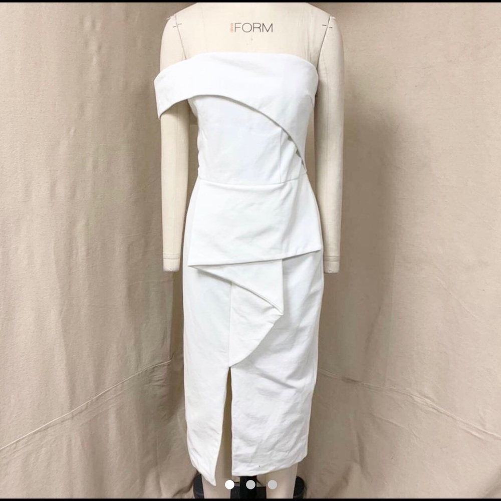 Stunning Lavish Alice Bardot Peplum Midi Dress in White - Picture 4 of 5
